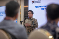 Pertama di Indonesia,...
