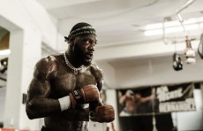 Deontay Wilder Kehilangan...