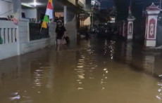Banjir Kiriman Rendam...