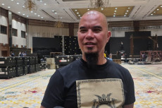 Ahmad Dhani Usulkan...