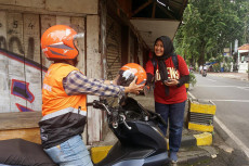 Jumlah Perjalanan Tumbuh...