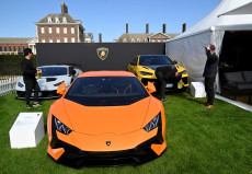 Perbandingan Pajak Lamborghini...