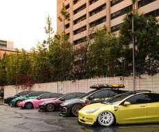 Guyuran Warna Crome...