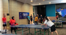 Serunya Turnamen Tenis...