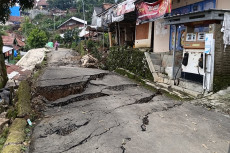 2.453 Warga Mengungsi...