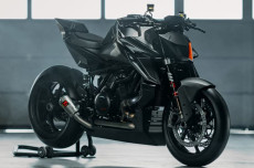 KTM 1390 Super Duke...