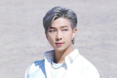 RM BTS Curhat Kartu...