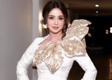 Dewi Perssik Kuliah...