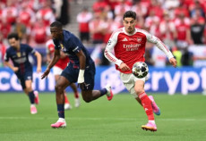 PSG vs Arsenal Imbang...