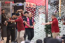 Kasus Dadan Cs, Saut...