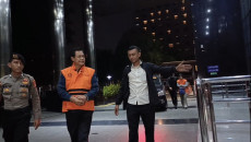 KPK Periksa Bupati Muara...