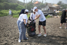 Gerakan Plogging Dorong...
