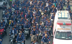 Ratusan Mahasiswa Trisakti...