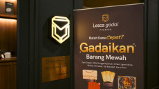 Lesca Gadai Premier...