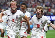 Harry Kane Lewati Pele,...
