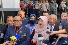 Hadapi Sidang Ijazah...