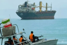 Iran dan Oman Selesaikan...