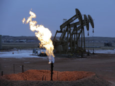 OPEC+ Sepakat Tambah...