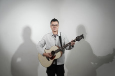 Martin Wiguna Hadirkan...