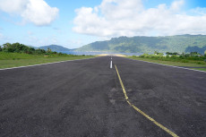 Bandara Banda Neira...
