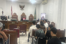Bacakan Duplik, Polda...