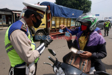 Petugas Gabungan Gelar...