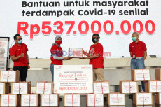 IndiHome Serahkan 3.000...