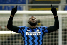 Menang 3-1 Atas Lazio,...
