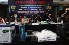 Bea Cukai Gagalkan Penyelundupan...