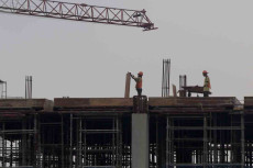 Sektor Properti Berkontribusi...