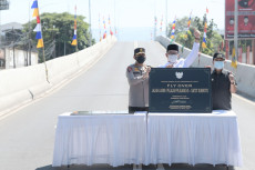 Ridwan Kamil Resmikan...