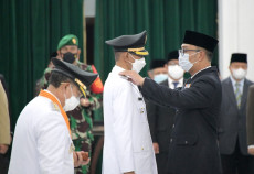 Gubernur Jabar Lantik...