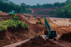 Pembebasan Lahan Tol...