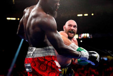 Potret Tyson Fury Pukul...