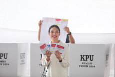 Angela Tanoesoedibjo...