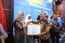 Tingkatkan Layanan KB...