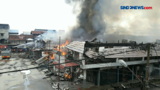 Belasan Ruko dan Bank...