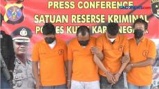 Ngaku Polisi Satuan...