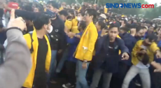 Bentrokan Mahasiswa...