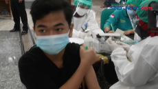 Puluhan Anak dan Ratusan...