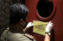 Retro Karaoke Disegel Satpol PP, 7 Pemandu Lagu Cantik Diamankan