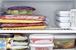 Berpotensi Bakteri, Jangan Simpan Makanan Ini di Dalam Freezer