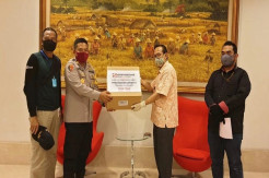 Sinar Mas Land Sumbang Ribuan Masker Kain untuk TNI-POLRI