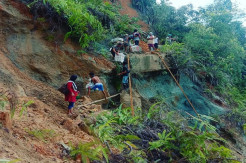 Longsor Rusak Jembatan dan Putus Akses Jalan, Warga Bengkulu Utara Terisolir