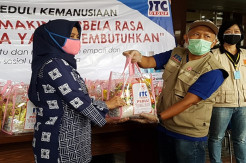 ITC Group Bagikan 5.000 Paket Bahan Pangan ke Warga Terdampak Covid-19