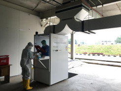 UI Buat Bilik Swab Test COVID-19 untuk Pengambilan Sampel