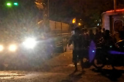 Puluhan Eks Karyawan Hadang Truk Keluar dari Pabrik Crumb Rubber di Asahan