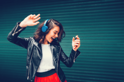Perjalanan Distribusi Musik di Indonesia, dari Fonograf hingga Streaming