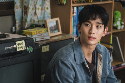 Kim Soo-hyun Mengaku Canggung Tampil Lagi dalam Drama Korea