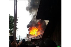Puluhan Rumah dan Kios di Kawasan Pasar Meranti Medan Dilahap Api